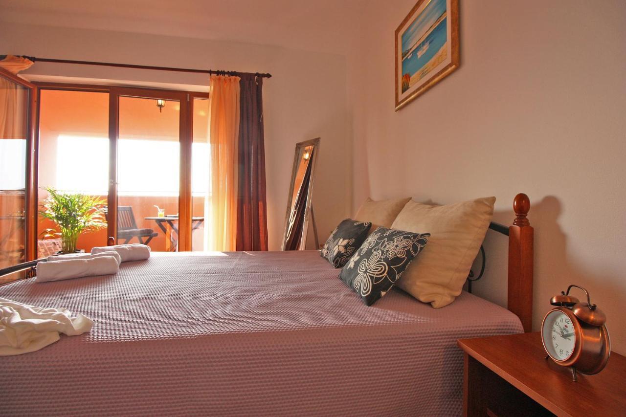 Brijunisol - 3 Apartments Top Position Near The Beautiful Beach Fazana Exterior photo